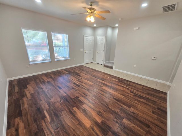 7509 Lazy Creek DR, Austin, TX 78724