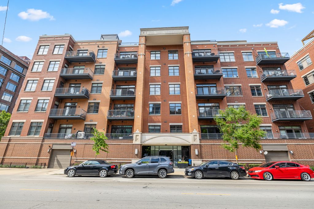 560 W Fulton Street 403, Chicago, IL 60661