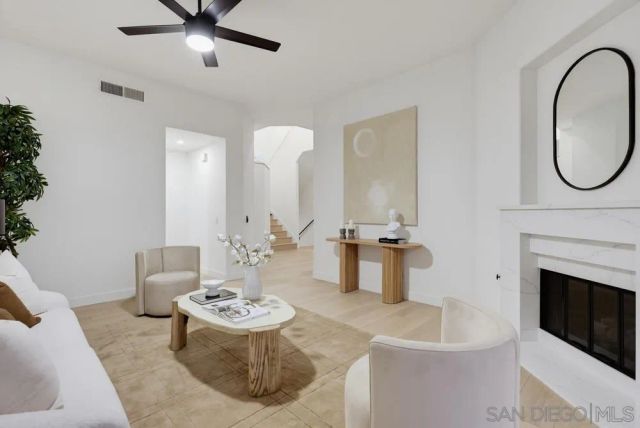 1465 Caminito Solidago, La Jolla, CA 92037