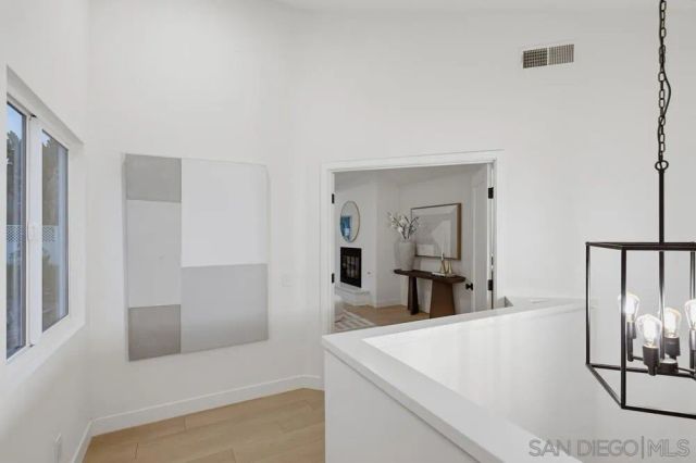1465 Caminito Solidago, La Jolla, CA 92037