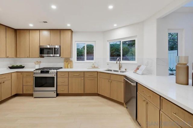 1465 Caminito Solidago, La Jolla, CA 92037