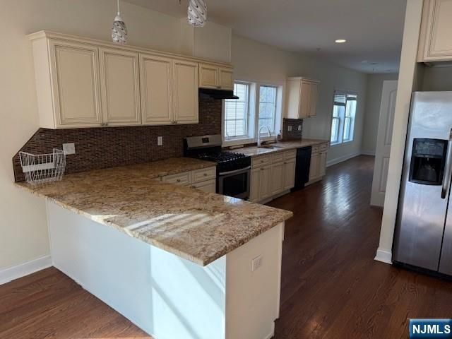 600 Frank E Rodgers 3, Harrison, NJ 07029