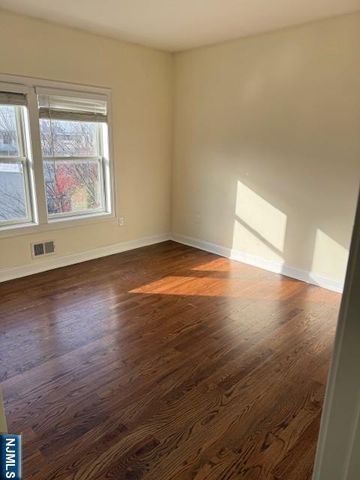 600 Frank E Rodgers 3, Harrison, NJ 07029