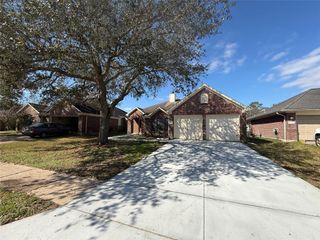 2830 Burgess Hill Court, Pearland, TX 77584