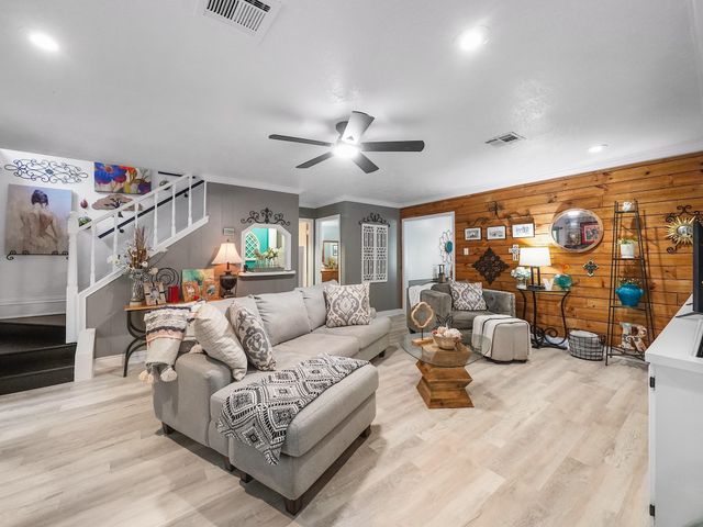 14014 Locke Lane, Houston, TX 77077