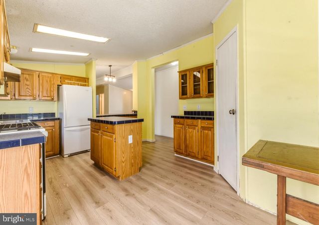 13 SCHALICK DR, Elmer, NJ 08318