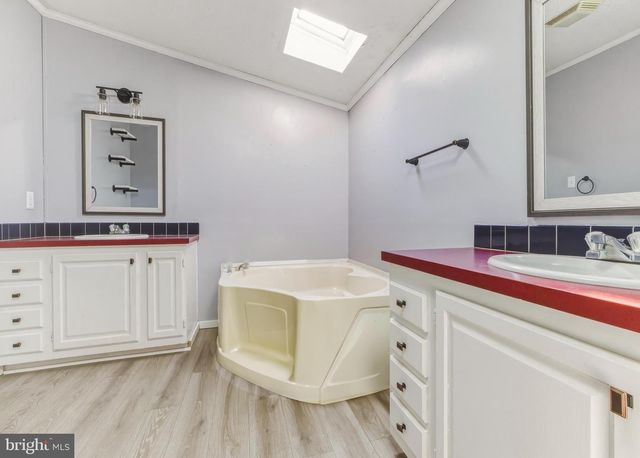 13 SCHALICK DR, Elmer, NJ 08318