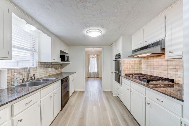 3334 Spring Valley Road, Houston, TX 77080