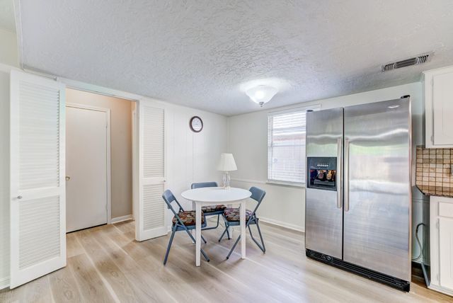 3334 Spring Valley Road, Houston, TX 77080