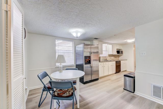 3334 Spring Valley Road, Houston, TX 77080
