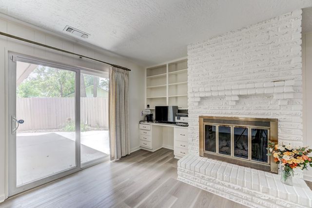 3334 Spring Valley Road, Houston, TX 77080