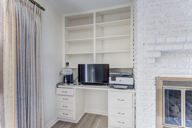 3334 Spring Valley Road, Houston, TX 77080