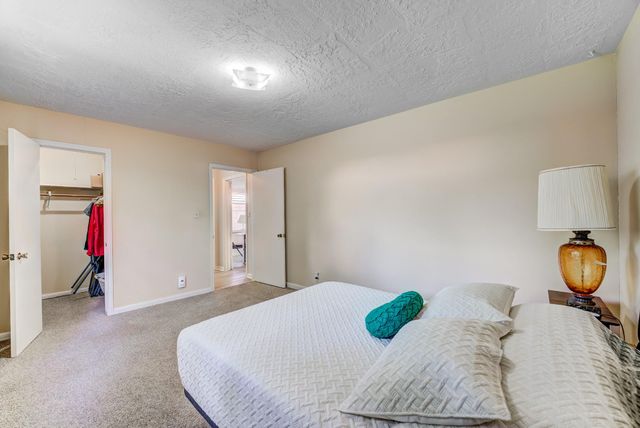 3334 Spring Valley Road, Houston, TX 77080
