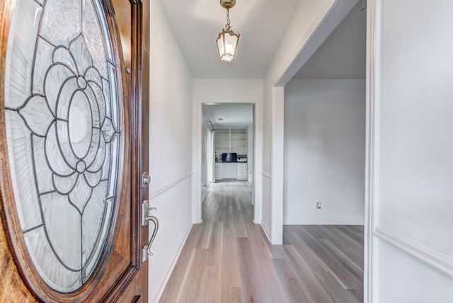 3334 Spring Valley Road, Houston, TX 77080