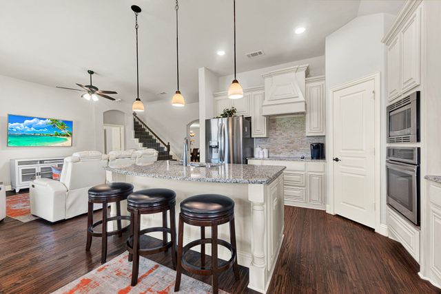 6300 Sudbury Lane, Mesquite, TX 75181
