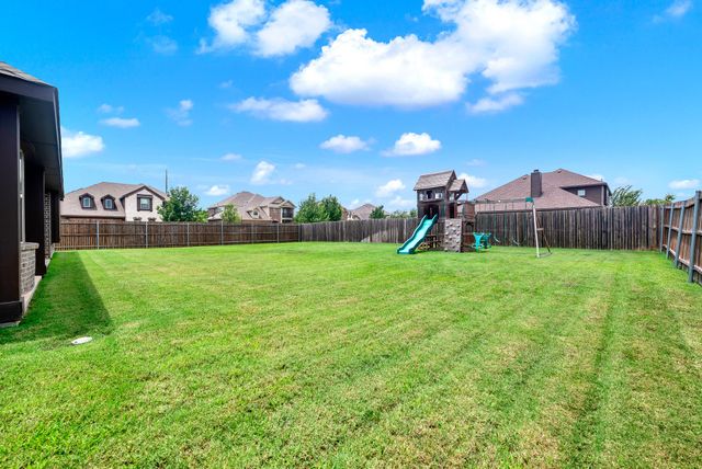 6300 Sudbury Lane, Mesquite, TX 75181