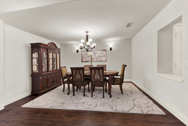 6300 Sudbury Lane, Mesquite, TX 75181