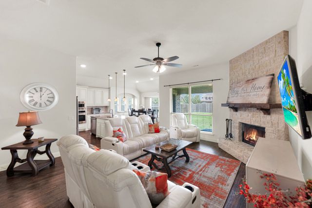 6300 Sudbury Lane, Mesquite, TX 75181