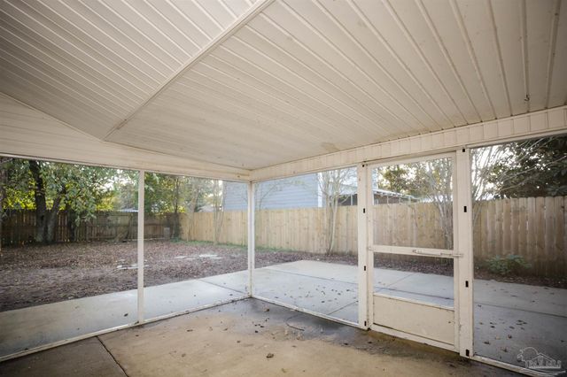 4655 Kimberly Dr, Pensacola, FL 32526