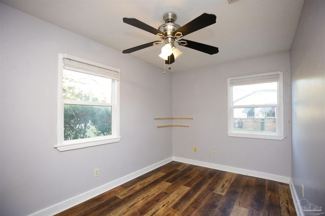 4655 Kimberly Dr, Pensacola, FL 32526