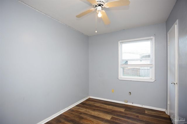 4655 Kimberly Dr, Pensacola, FL 32526