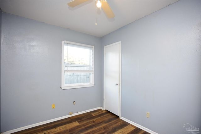 4655 Kimberly Dr, Pensacola, FL 32526