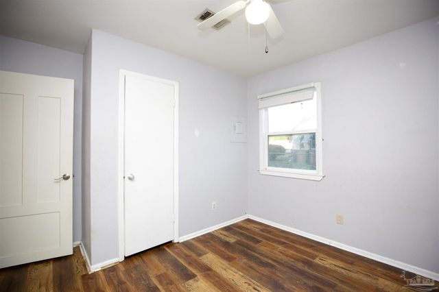 4655 Kimberly Dr, Pensacola, FL 32526