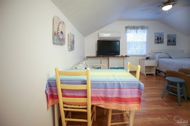 4655 Kimberly Dr, Pensacola, FL 32526