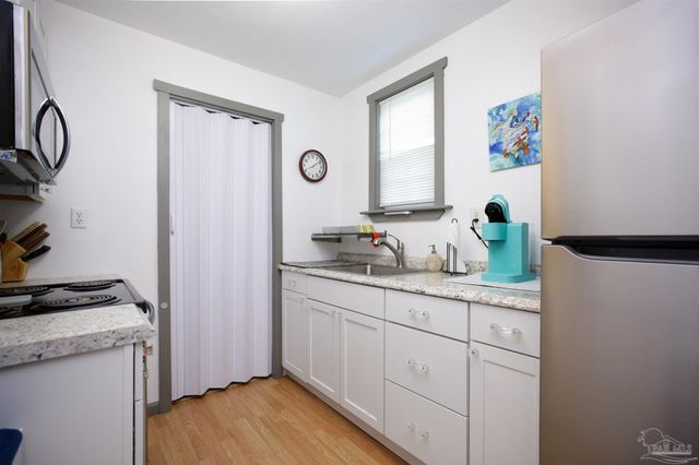 4655 Kimberly Dr, Pensacola, FL 32526