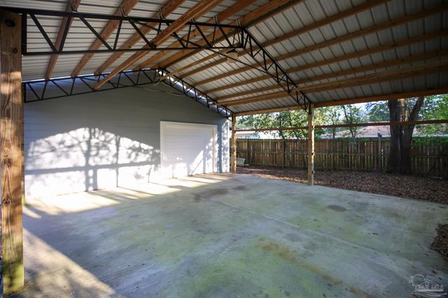 4655 Kimberly Dr, Pensacola, FL 32526