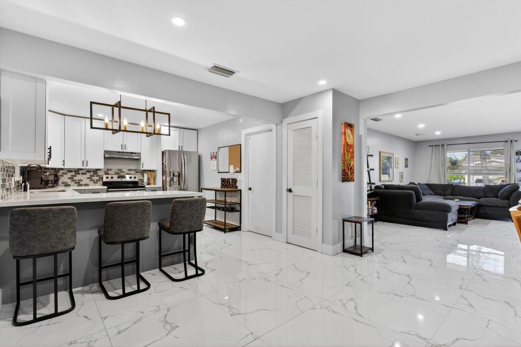 3330 NW 69TH Street, Fort Lauderdale, FL 33309