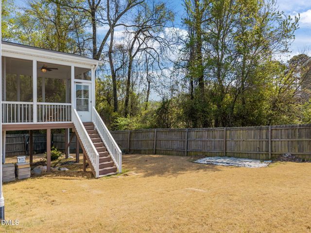 400 Walker Ranch Drive, Fuquay Varina, NC 27526