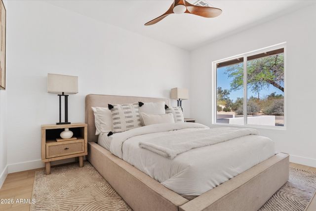 16436 N 40TH Place, Phoenix, AZ 85032