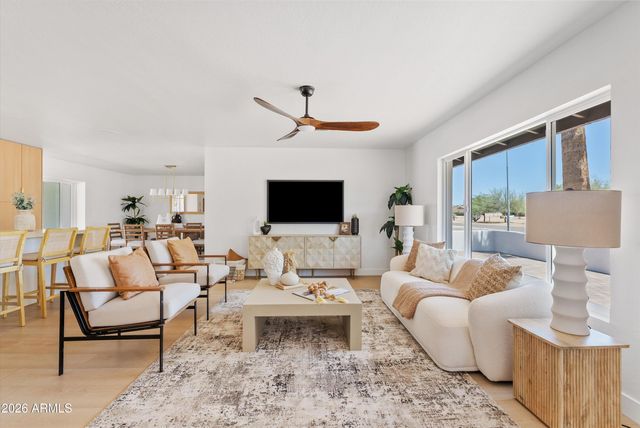 16436 N 40TH Place, Phoenix, AZ 85032