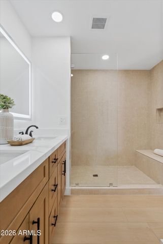 16436 N 40TH Place, Phoenix, AZ 85032