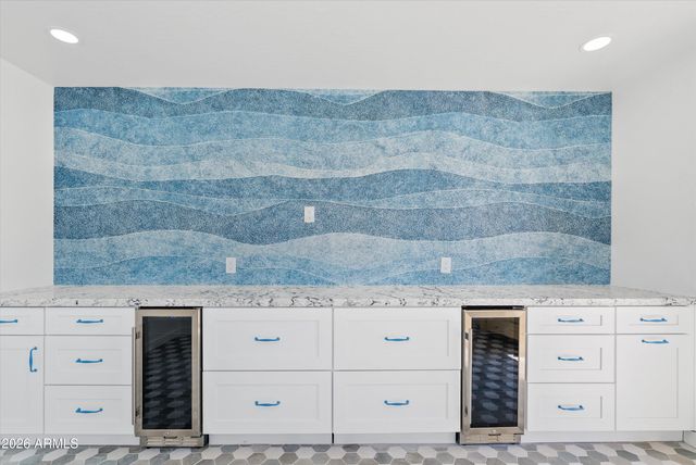 16436 N 40TH Place, Phoenix, AZ 85032