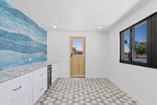 16436 N 40TH Place, Phoenix, AZ 85032