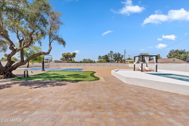 16436 N 40TH Place, Phoenix, AZ 85032