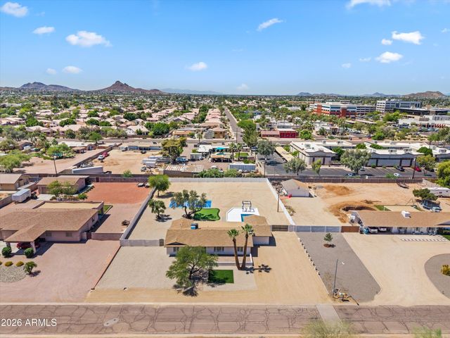 16436 N 40TH Place, Phoenix, AZ 85032