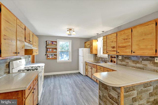 148 MAIN ST, Mohnton, PA 19540