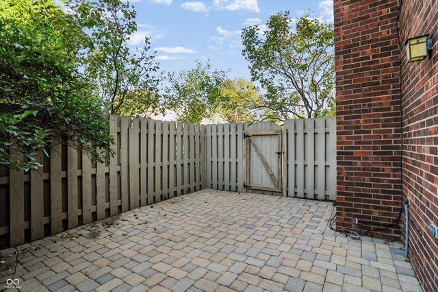 403 E Arch Street, Indianapolis, IN 46202