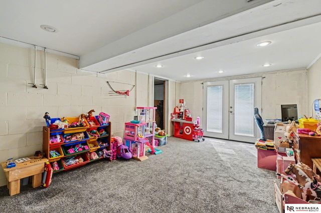 7330 Ira Court, La Vista, NE 68128