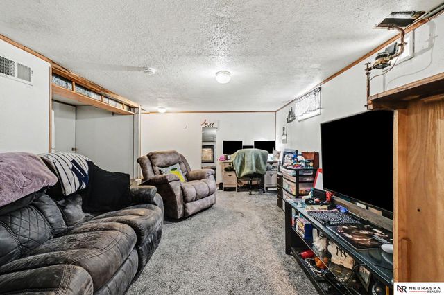 7330 Ira Court, La Vista, NE 68128