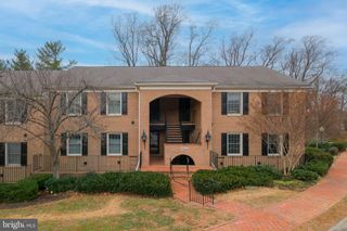 5704 BREWER HOUSE CIR #101, North Bethesda, MD 20852