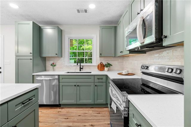 850 King Drive SE, Conyers, GA 30094