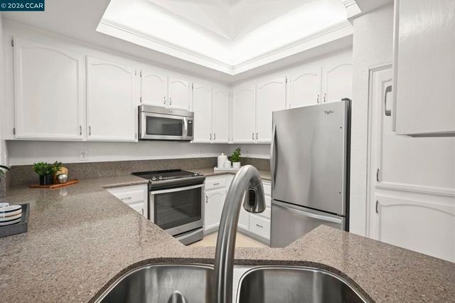 57 57 Danville Oak Pl, Danville, CA 94526