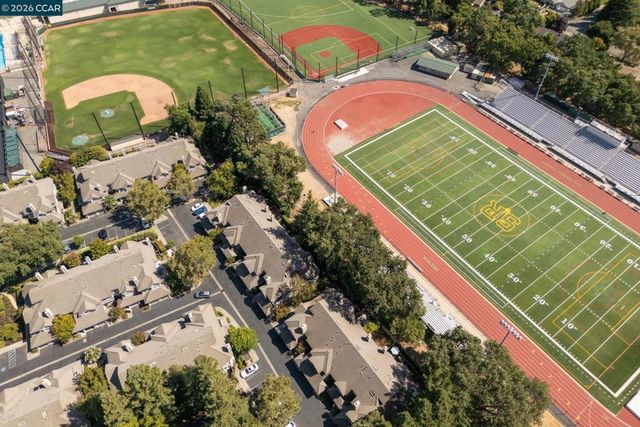 57 57 Danville Oak Pl, Danville, CA 94526