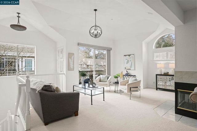 57 57 Danville Oak Pl, Danville, CA 94526