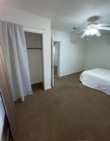 1023 E Saunders Rd, Dothan, AL 36301