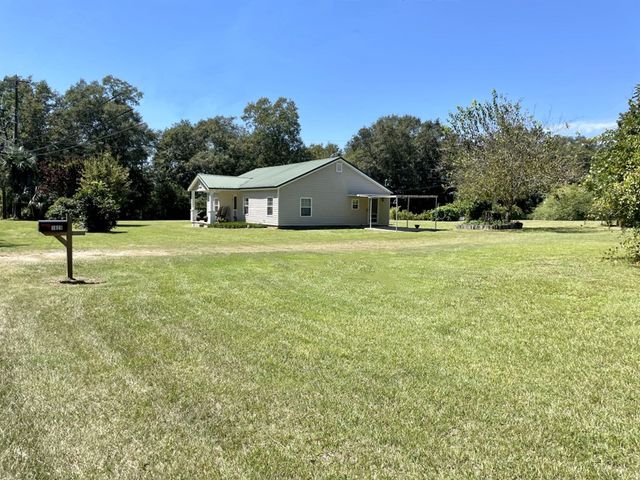 1023 E Saunders Rd, Dothan, AL 36301